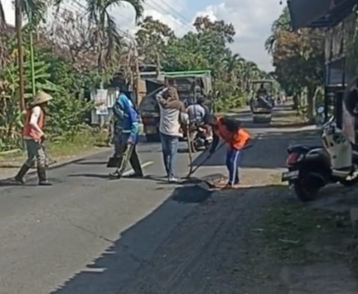 Jalan Pasar Kebarat Dan Brak Kebarat Sambimulyo Selesai Diperbaiki