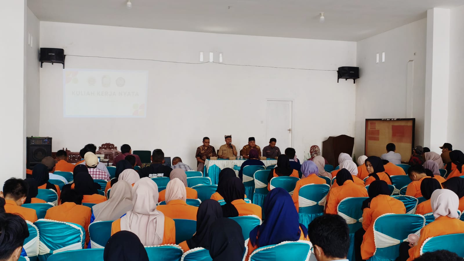Penarikan-Mahasiswa-UAD-Jogja-dan-UM-Jember-yang-KKN-di-Desa-Sambimulyo
