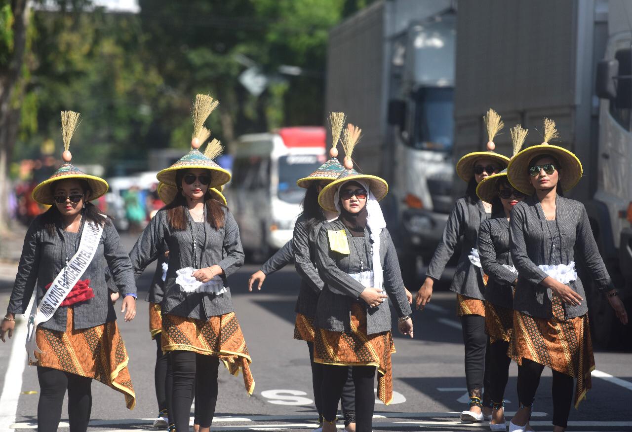 PemDes Sambimulyo Gelar Gerak Jalan dalam Rangka Memperingati HUT RI ke-80